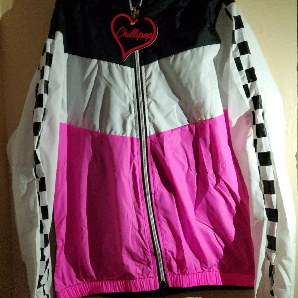 Wind breaker